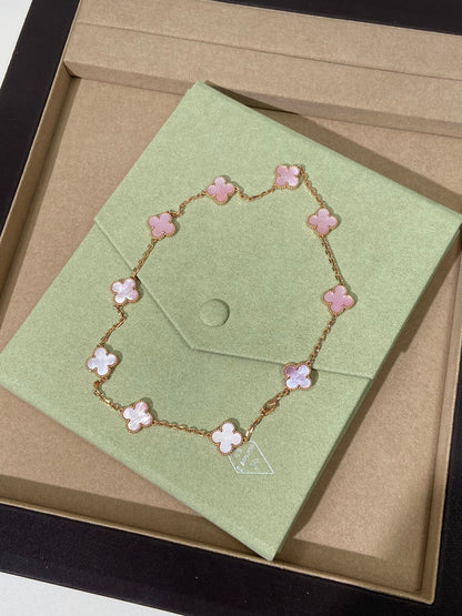 [Lume Jewels] Pink Necklace with Ten Clover Designs
