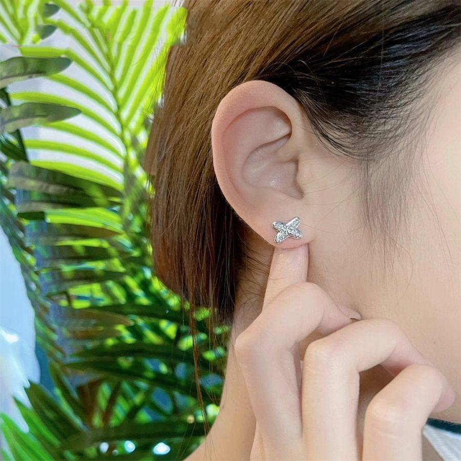 ¡®Lume Jewels¡¯JEUX DE SILVER DIAMOND EARRINGS