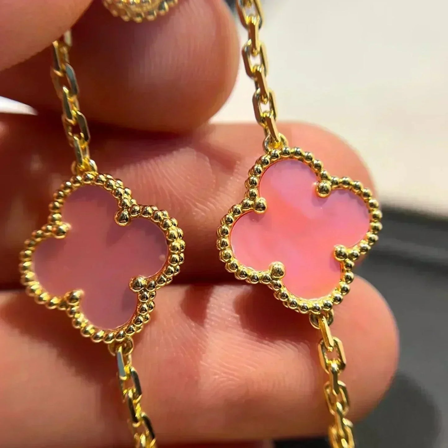 [Lume Jewels]New  CLOVER 5 MOTIFS  PINK MOP BRACELET COLLECTION