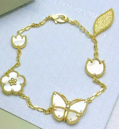 [Lume Jewels] 26 NEW CLOVER LUCKY LIGHT YELLOW AND WHITE SET