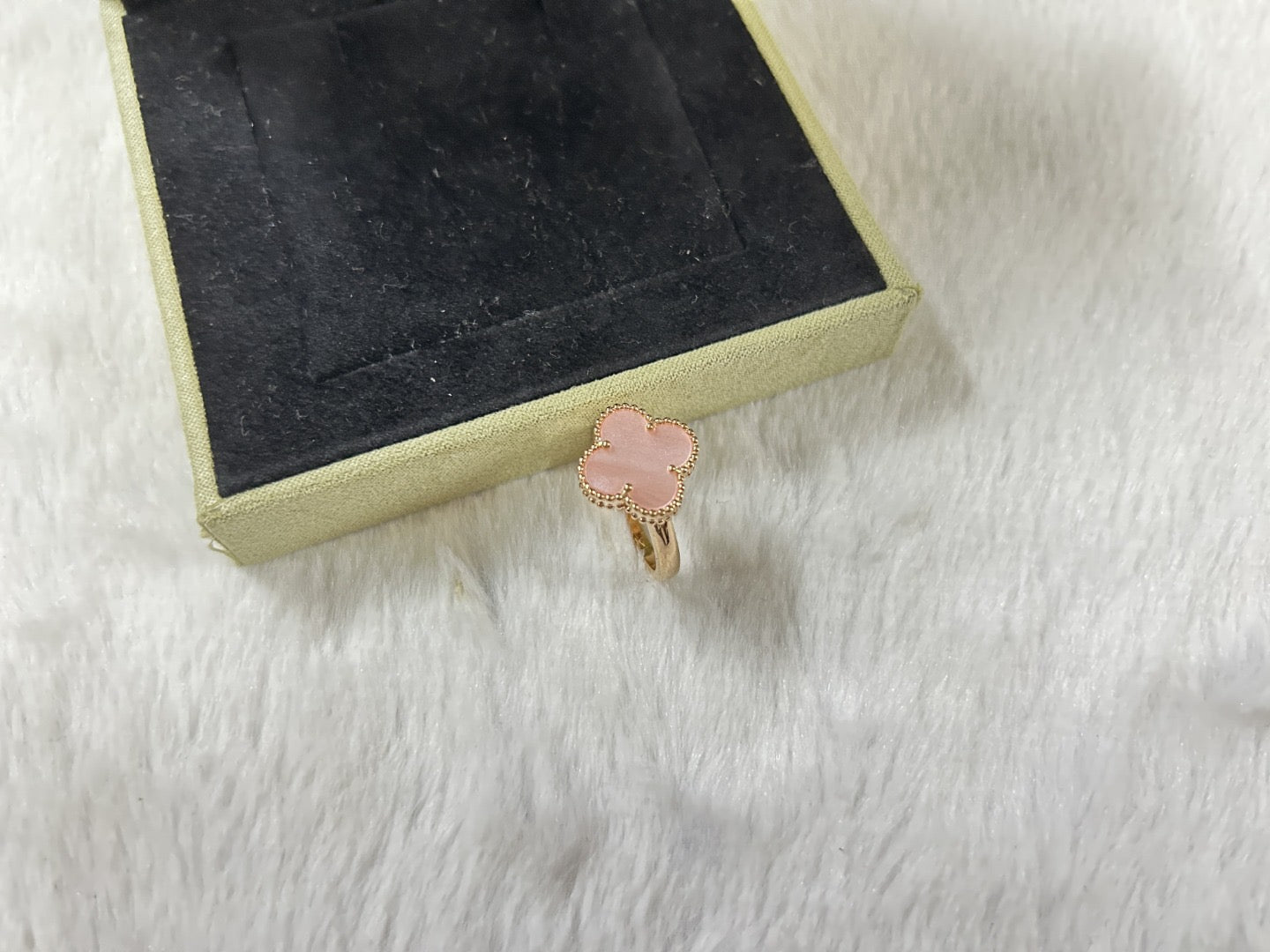 [Lume Jewels]Pink Clover Ring