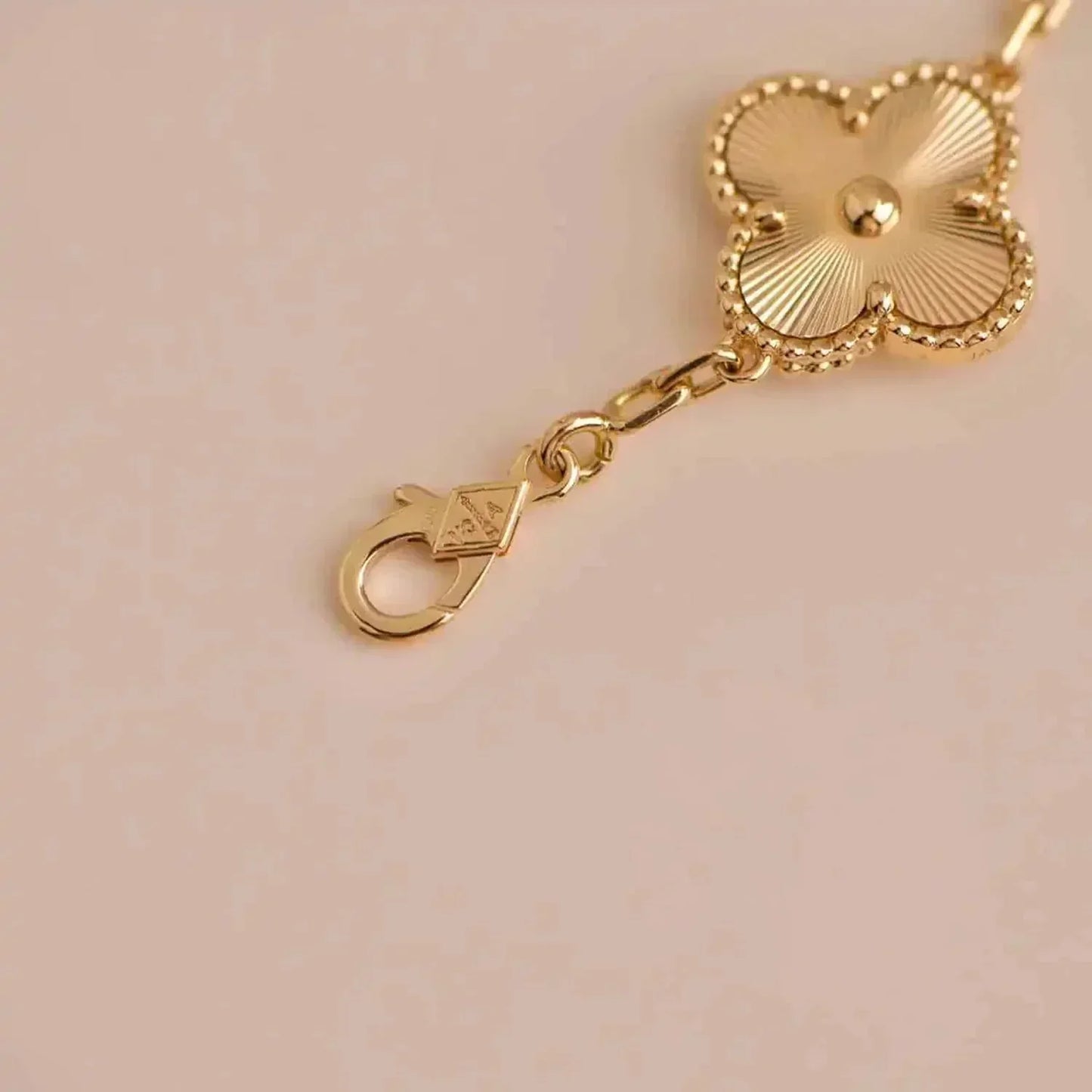[Lume Jewels]New  CLOVER 5 MOTIF LASER BRACELET COLLECTION
