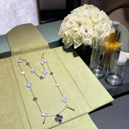 [Lume Jewels]DETACHABLE CLOVER 15(11+4) FLOWER SILVER NECKLACE SET