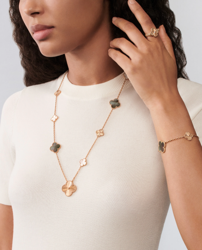 [¡®Lume Jewels¡¯] 25 NEW CLOVER 15 MOTIFS GRAY MOTHER-OF-PEARL