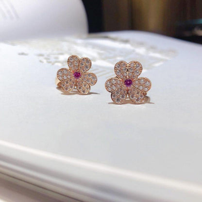 ¡®Lume Jewels¡¯FRIVOLE PINK GOLD FLOWER DIAMOND EARRINGS