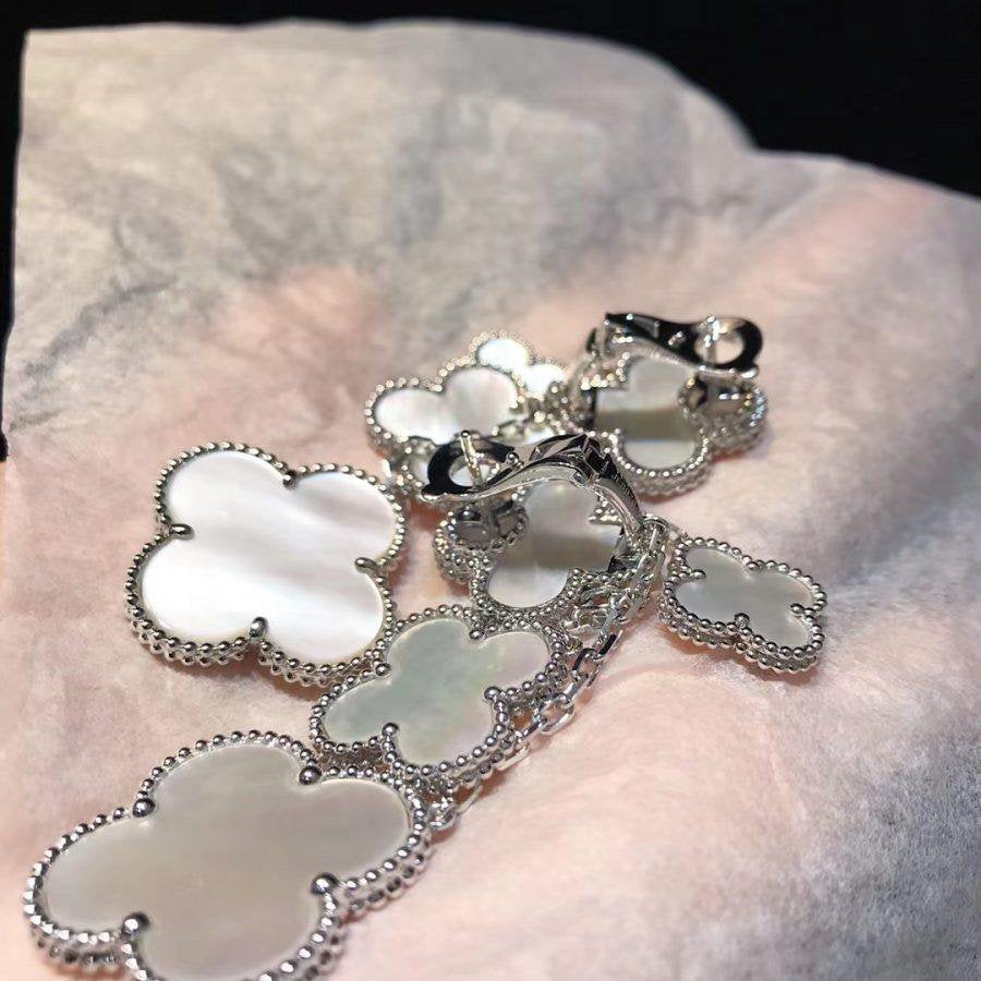 ¡®Lume Jewels¡¯CLOVER EARRINGS WHITE MOP 4 MOTIFS SILVER