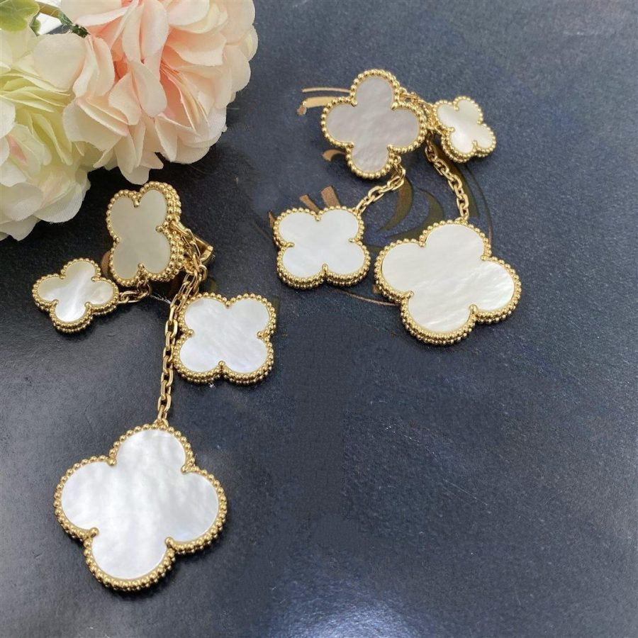 ¡®Lume Jewels¡¯CLOVER EARRINGS WHITE MOP 4 MOTIFS GOLD