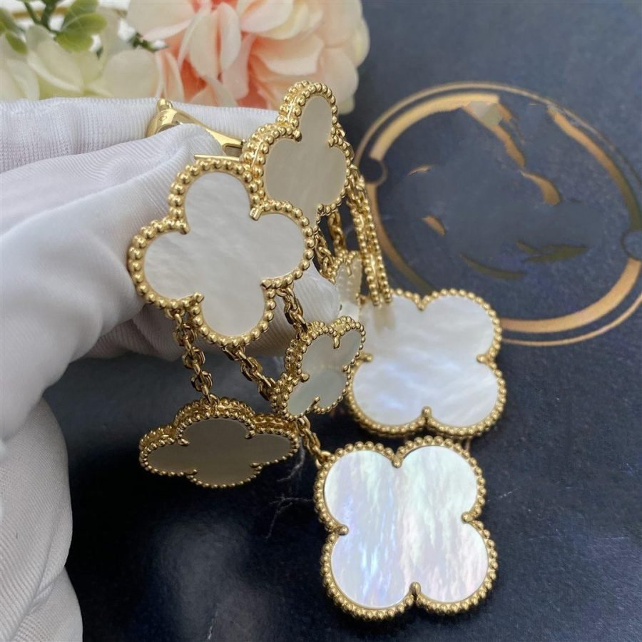 ¡®Lume Jewels¡¯CLOVER EARRINGS WHITE MOP 4 MOTIFS GOLD