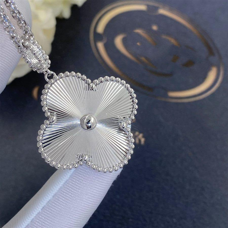¡®Lume Jewels¡¯CLOVER 25MM SILVER BIG CLOVER NECKLACE