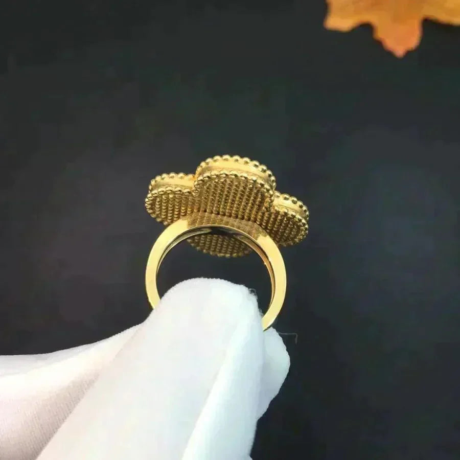 ¡®Lume Jewels¡¯CLOVER MALACHITE RING