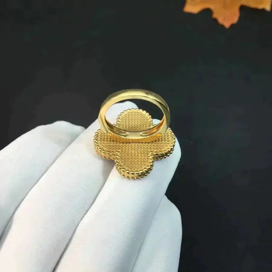 ¡®Lume Jewels¡¯CLOVER MALACHITE RING