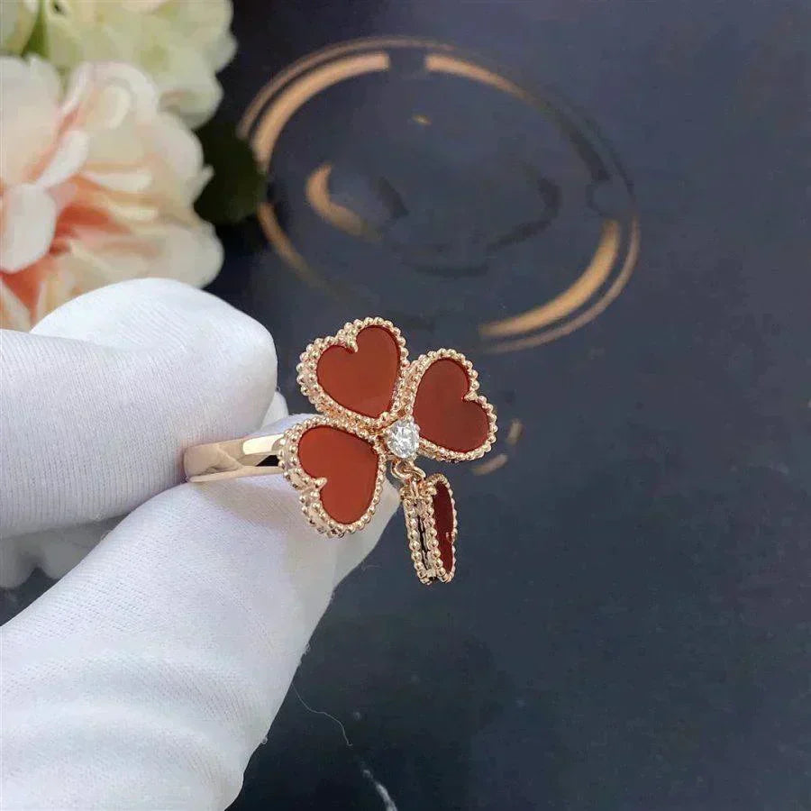¡®Lume Jewels¡¯SWEET CLOVER CARNELIAN RING