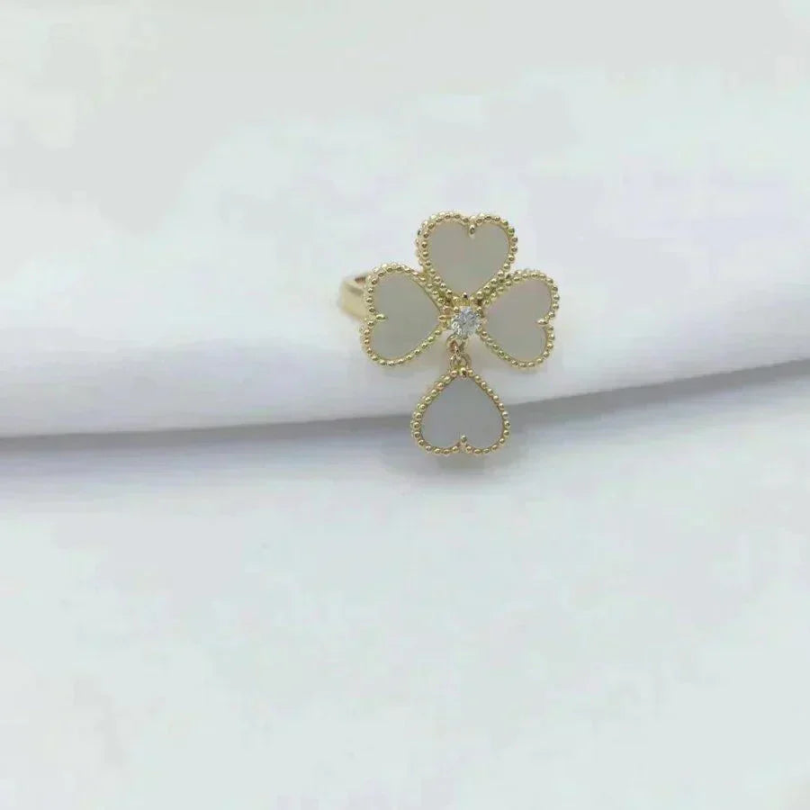 ¡®Lume Jewels¡¯SWEET CLOVER WHITE MOP RING