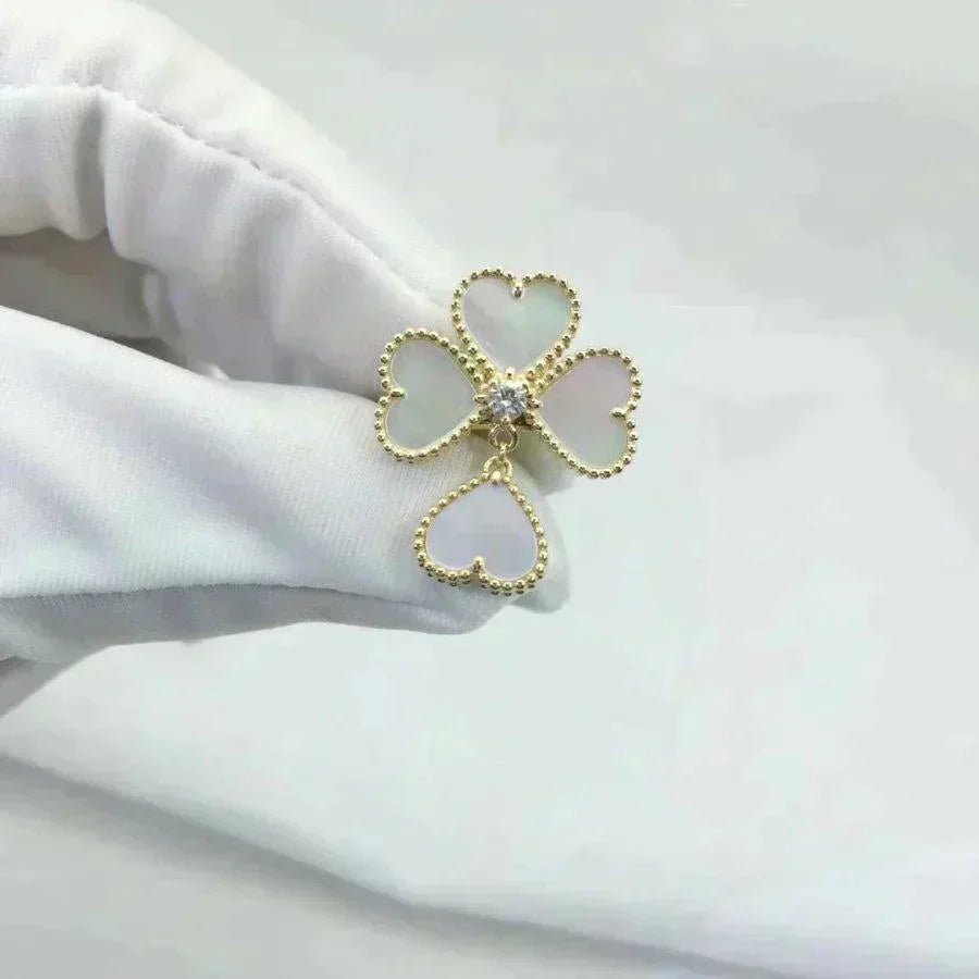 ¡®Lume Jewels¡¯SWEET CLOVER WHITE MOP RING