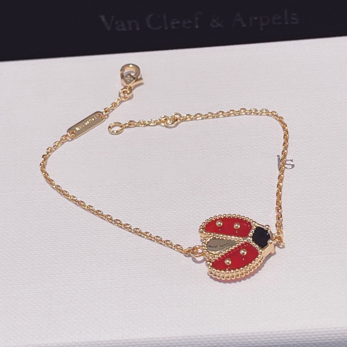 ¡®Lume Jewels¡¯LUCKY SPRING 1 MOTIF PINK GOLD BRACELET