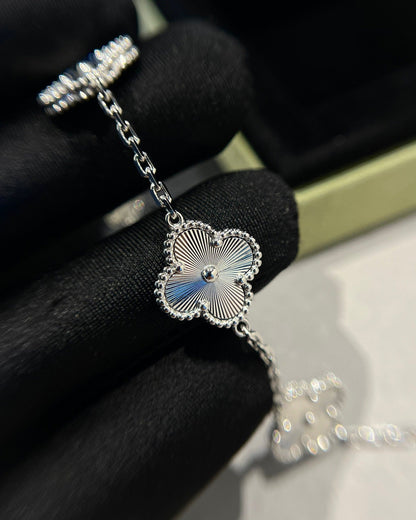 [Lume Jewels]New  CLOVER 5 MOTIF LASER BRACELET COLLECTION